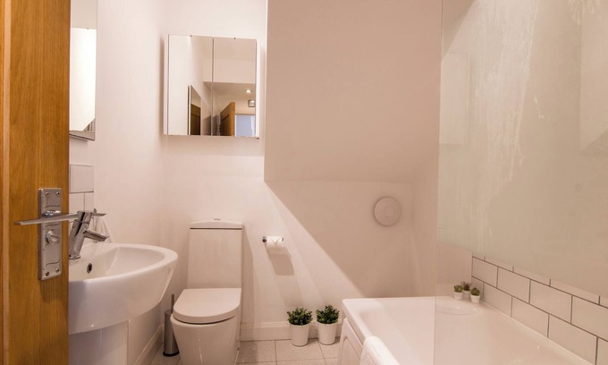 Brownswood Apartamento | Spacious modern apartment