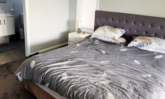 Redland Bay Casa | Spacious modern family home in fantastic area