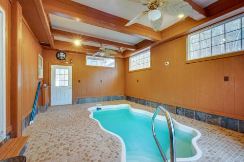 Mount Mourne Casa | Spacious Mooresville Home with Lake Norman View!