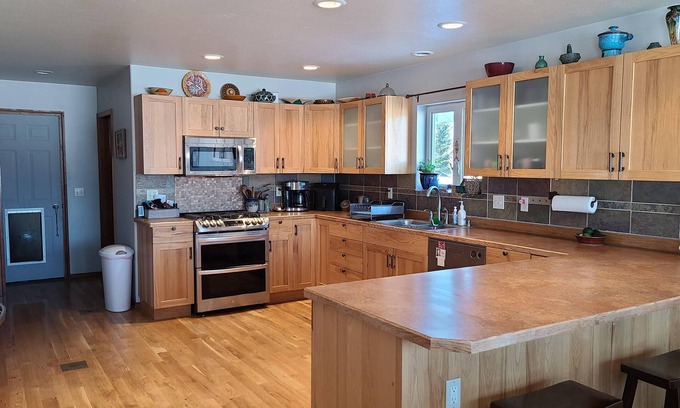 Bozeman Casa | Spacious Mountain View Home