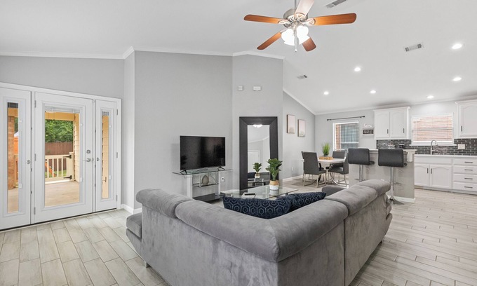Fossil Creek Casa | Spacious North Fort Worth 3/2 Home Close to I-35