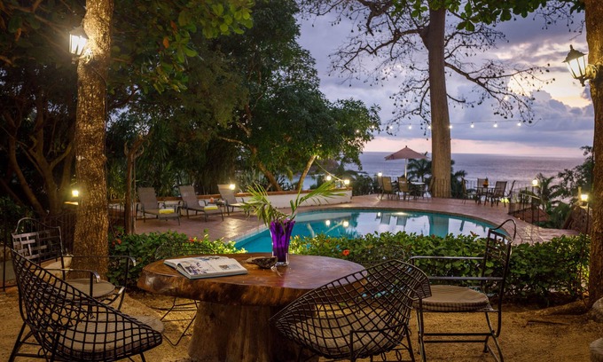 Playa Flamingo Villa | Asombrosamente Hermosa casa 9BR / 9BA con gran vista al mar!