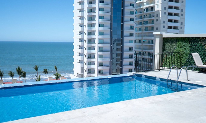 Mazatlan Apartamento | Spacious Ocean View/ Golden Zone 1 Block to Beach