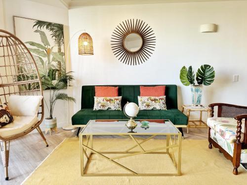 Newton Apartamento | Spacious Park Views with Spa, Pool, Gym, Netflix