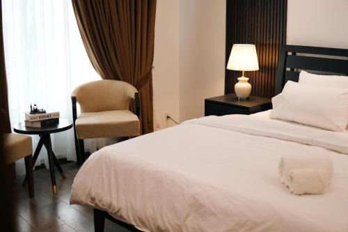 Lahore Apartamento | Spacious Penta Square Apartment Family-Friendly Stay in DHA 5 Lahore