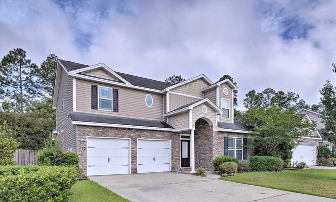 Pooler Casa | Spacious Pooler Home w/ Family-Friendly Perks