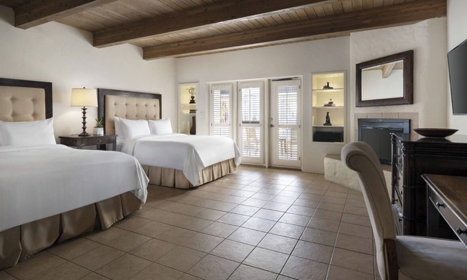 Borrego Springs Hotel | Spacious Poolside Room in Elegant Desert Resort! 5 Pools & Hot Tub Fun