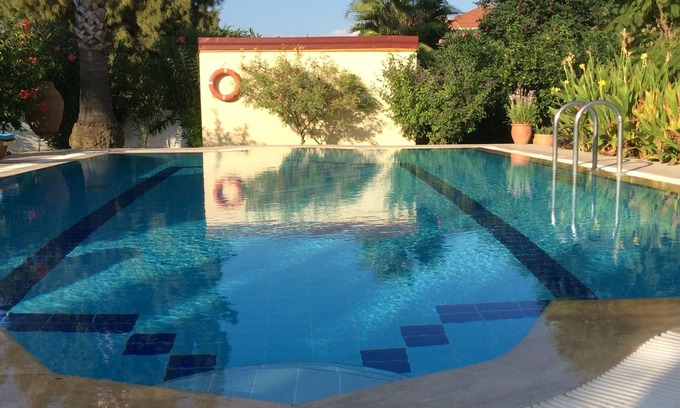 Dalyan Villa | Amplia villa privada de 3 dormitorios. Piscina privada. C.A. Wi-Fi gratis.