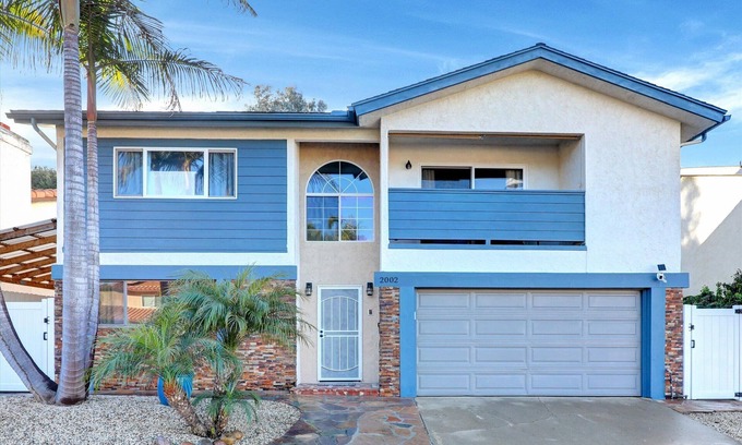 Point Loma Heights Casa | Spacious & Private, 5-BR, 3-BA, Hot Tub, Fire Pit, Free Cancellation