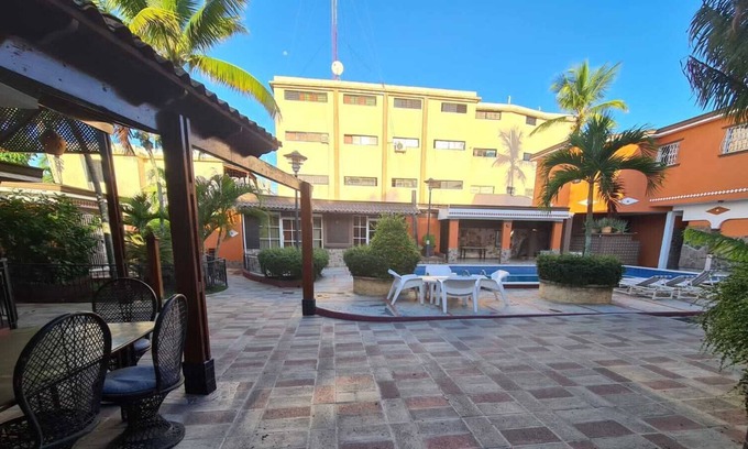 Reparto Ibarra Villa | Villa Para eventos, reuniones y HospedajeA salo unos metros de la playa.