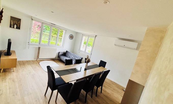 Monnieres Casa | Spacious, quiet house - 4 bedrooms