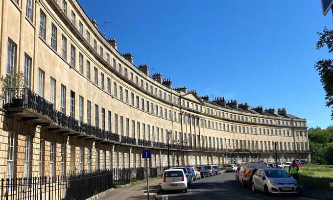 Upper Town Apartamento | Spacious Regency Crescent Idyllic Location