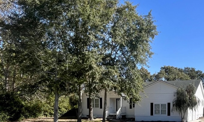Boiling Spring Lakes Casa | Spacious, remodeled
