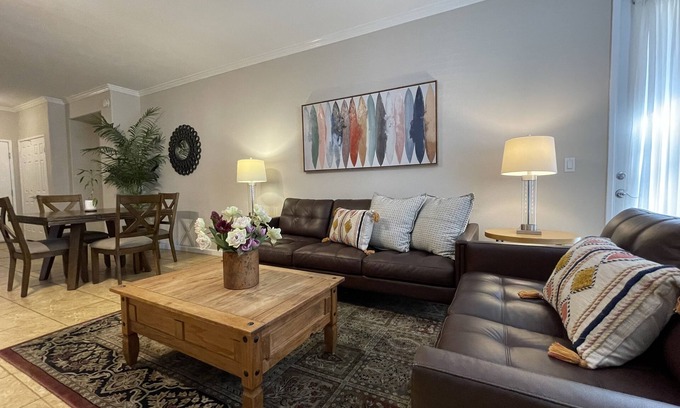Scripps Ranch Condominio | Amplio complejo turístico condominio de 2bed / 2bath comunidad con garaje!