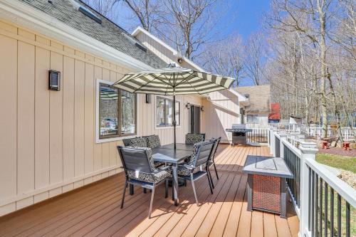 Tobyhanna Casa | Spacious Retreat 7 Mi to Tobyhanna State Park!