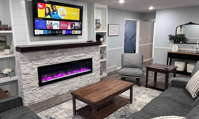 Sioux Falls Casa | Spacious Retreat with a Hot Tub and Theater Room