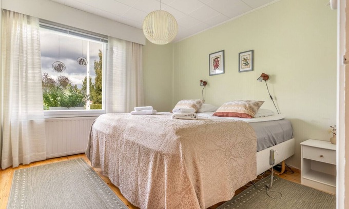 Rovaniemi Casa | Spacious Riverside House with Private Sauna & Free Parking