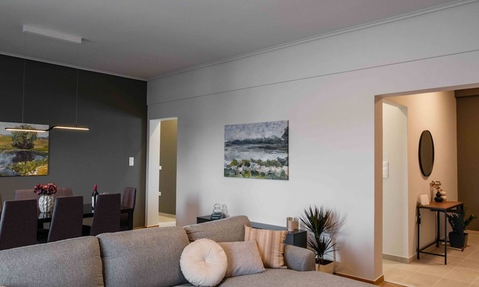 Alimos Apartamento | Spacious seaside flat at alimos