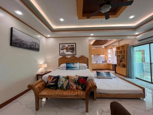 Lila Casa | Spacious Seaview Studio in Lila, Bohol