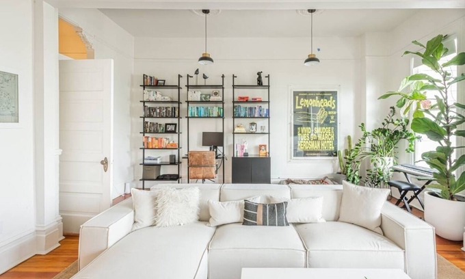 Western Addition Condominio | Spacious SF Victorian Condo with High-End Modern Appeal