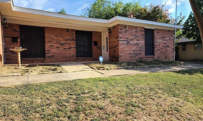 Fort Worth Casa | Spacious Stay for 16 - Central Fort Worth