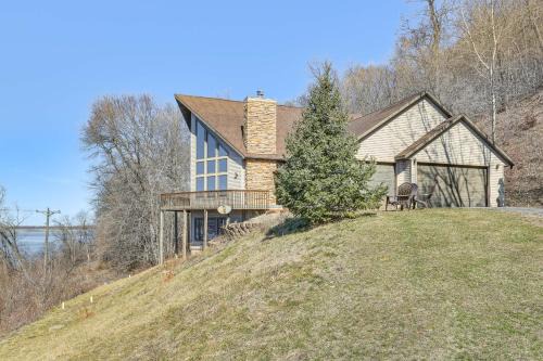 Vernon County Casa | Spacious Stoddard Retreat on Mississippi River!