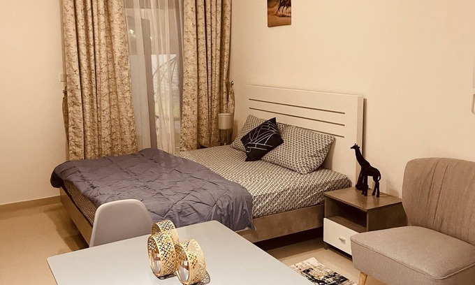 Sharjah Apartamento | Spacious studio Apartment with Garden
