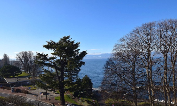 Evian-les-Bains Apartamento | Estudio espacioso en Évian-les-Bains, balcón, cerca del centro