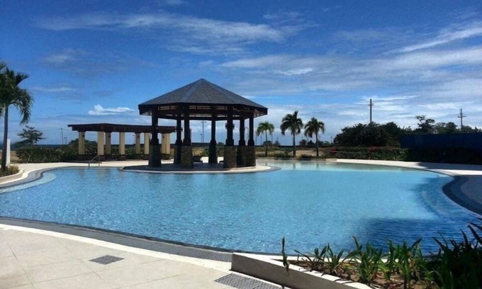 Punta Engano Apartamento | Spacious Studio Unit With Balcony and Seaview