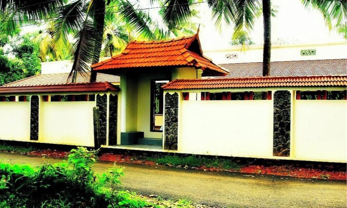 Vaikom Casa | Spacious & Stylish 5-Bedroom Home