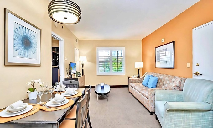 Florida Central Atlantic Coast Apartamento | Spacious Suite near Disney w Pool, Hot Tub, Arcade
