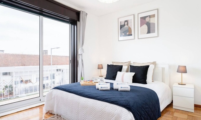 Mafamude Casa | Spacious Sunny House with terrace and BBQ