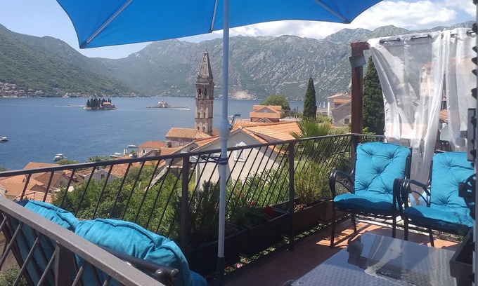 Drazin Vrt Apartamento | Amplio y soleado apartamento con increíbles vistas al mar y a la montaña