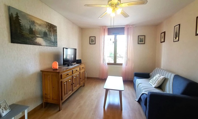Aix-les-Bains Apartamento | ¡Amplio T3 entre Ciudad y Lago con Balcón y Wifi en Aix-les-Bains!