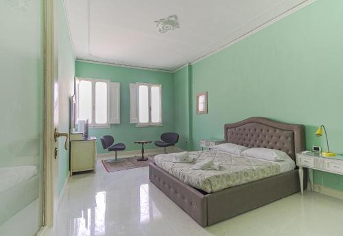 Santa Maria Novella Apartamento | Spacious Three Bedroom Apartment On the Arno