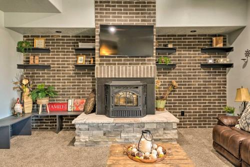 Tooele Casa | Spacious Tooele Unit with Sprawling Mtn Views!
