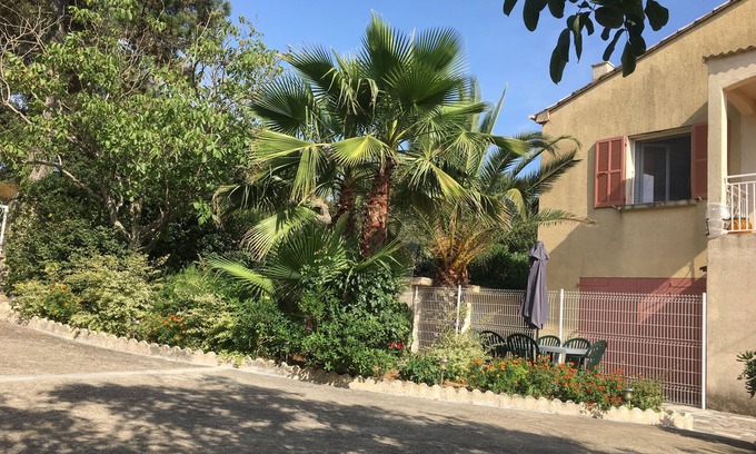 Appietto Casa | SPACIOUS TOP OF VILLA
