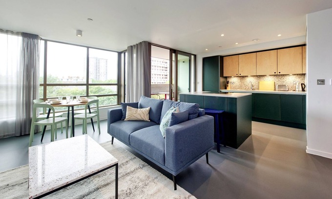 Poplar Apartamento | Spacious two-bedroom home in East London