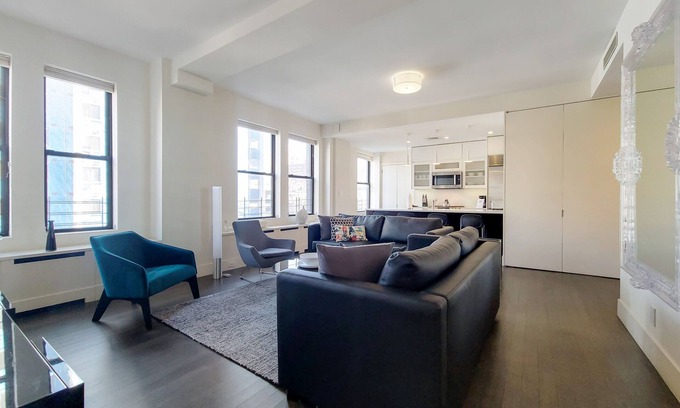 Upper West Side Apartamento | Spacious UWS Two Bedroom in Pre-War Building