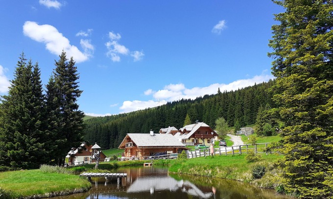 Lachtal Casa | Spacious vacation home with sauna and whirlpool