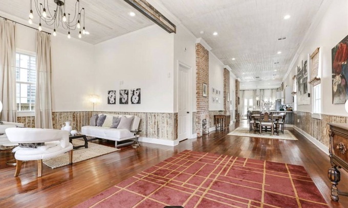 Bywater Casa | French Quarter (1 mile) Victorian House Sleeps 6