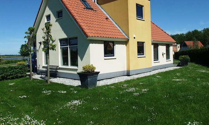 Suameer Villa | Villa independiente con lavavajillas a 21 km. de Leeuwarden