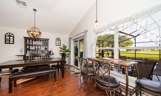 Crescent Lakes Casa | Spacious Villa with Pool, Spa and Incredible lake views
