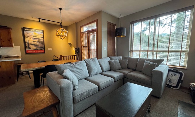 Village North Casa | Spacious Whistler Townhome – Walk to Lifts!