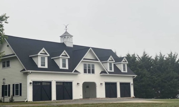 Round Hill Apartamento | Spacious Whole Garage Apartment with Blue Ridge Views