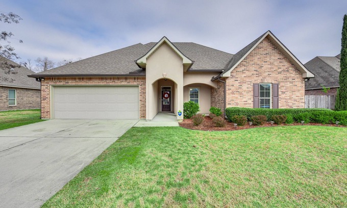 Zachary Casa | Spacious Zachary Home: 12 Mi to Baton Rouge!
