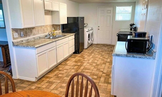 Lubbock Casa | ★Spacious★4BR/2BA★Easy access to TTU/UMC/Cntrl LBK