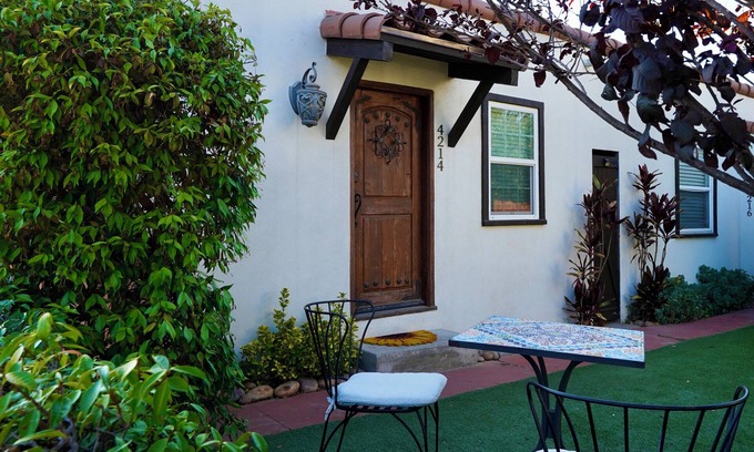 Kensington Cabaña | Spanish Cottage in Kensington, San Diego