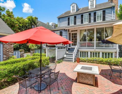Historic District - North Casa | Spanish Moss Inn