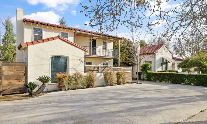 Tulare Casa | Spanish Revival Tulare near the Sequoias| next to HWY99